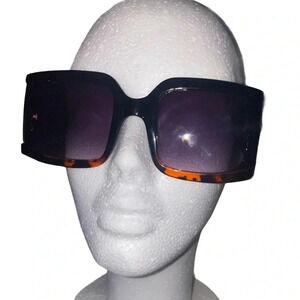 Luxury Fashion OVERSIZE  LEOPARD Trim SUNGLASSES